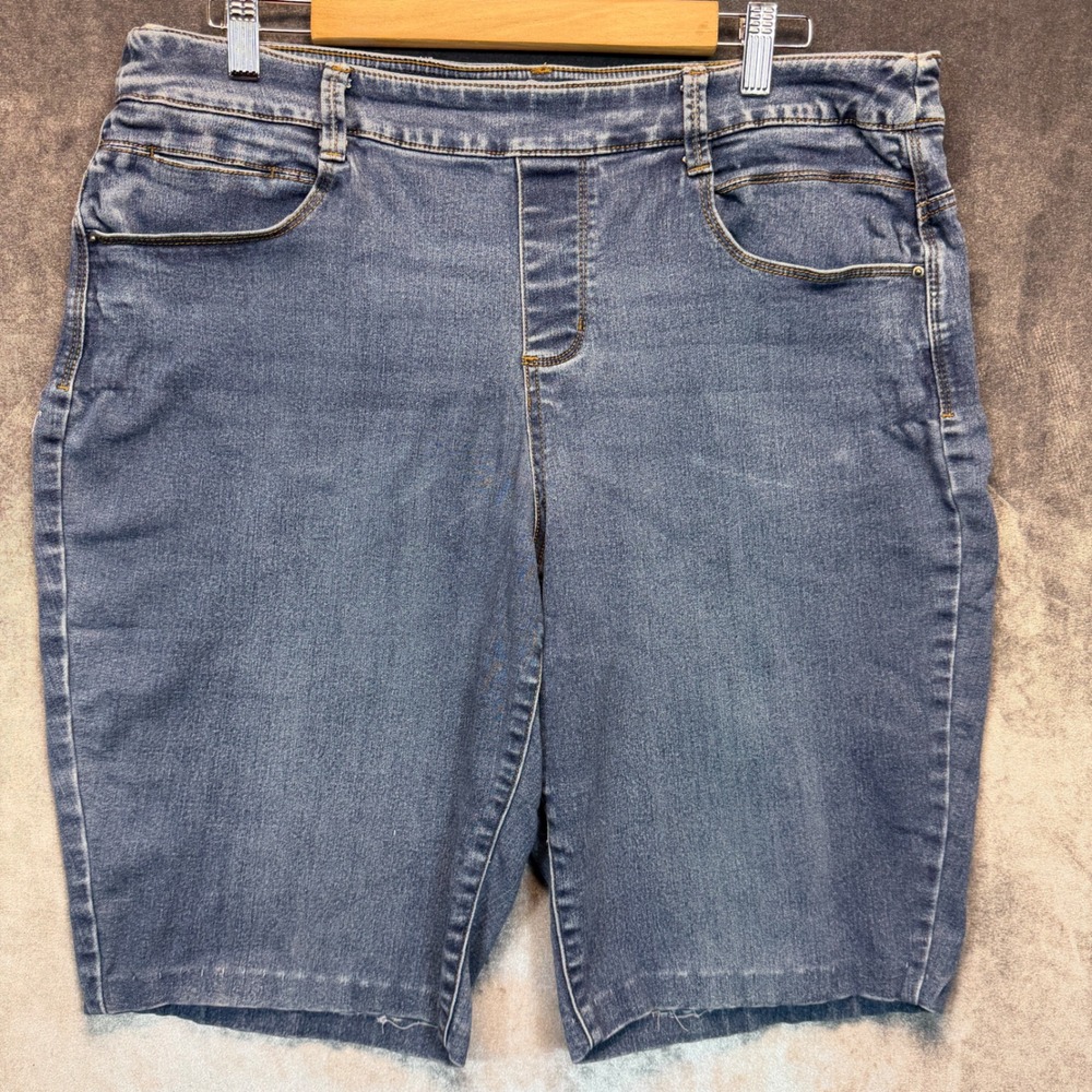 Time And Tru Bermuda Shorts Womens Blue Regular XL Petite Stretch Pull On Denim